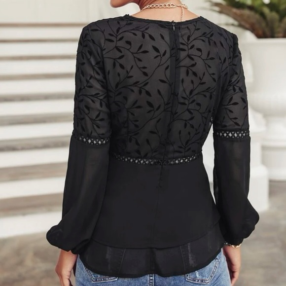 Boho embroidered lace insert lantern sleeve blouse - Picture 3 of 6